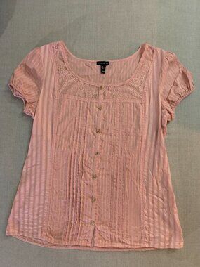 Fang Women’s Lace Pattern Top